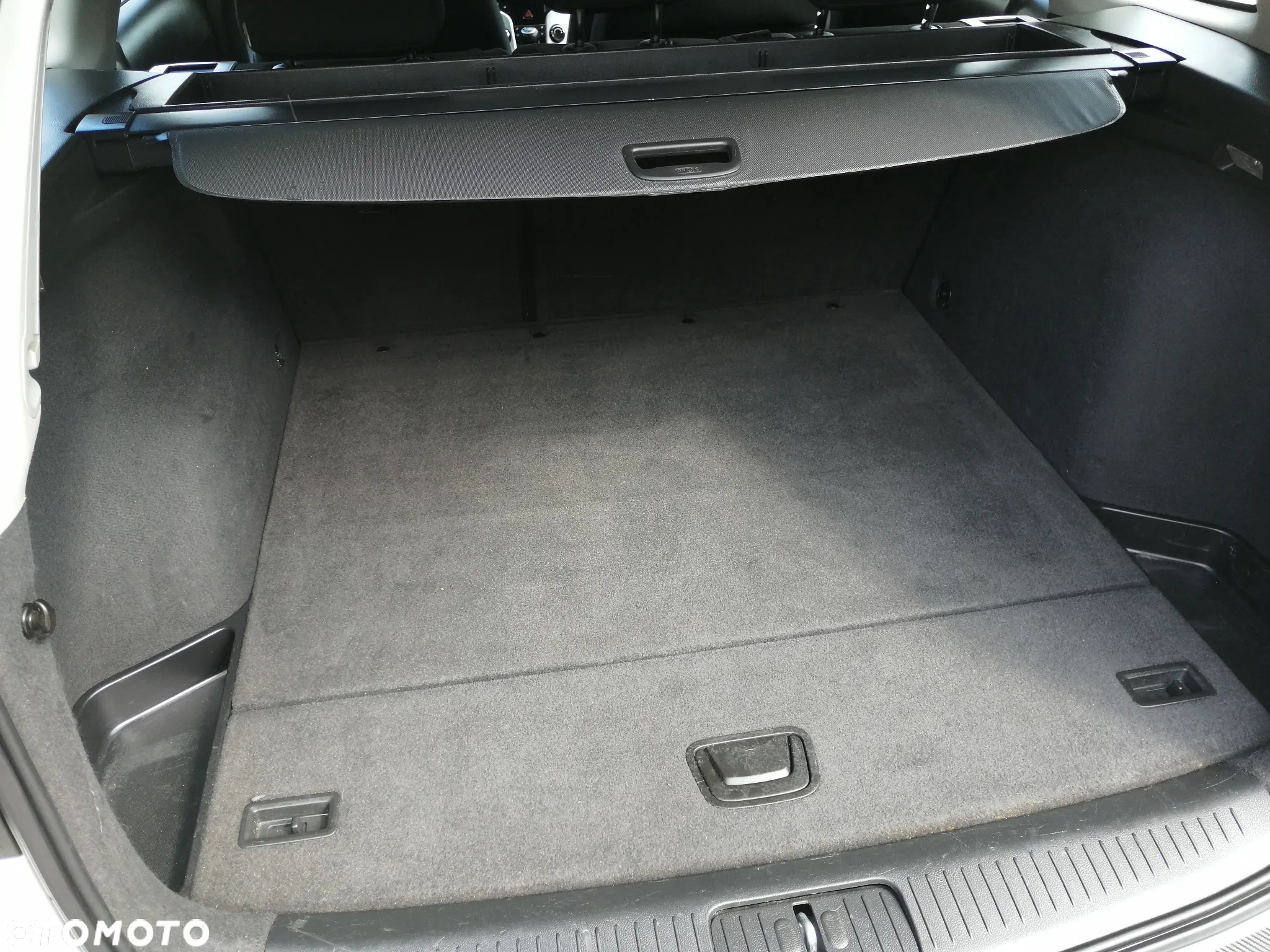 Chevrolet Cruze Station Wagon 1.6 LS - 28