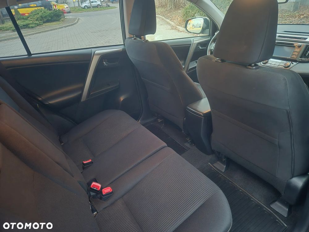 Toyota RAV4 - 9