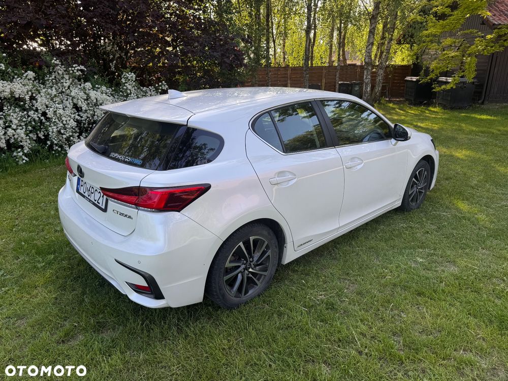 Lexus CT - 5