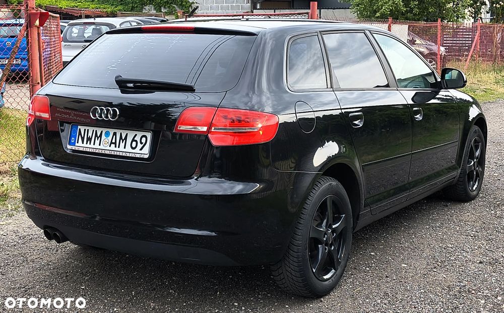 Audi A3 Sportback 1.4 TFSI Ambiente - 3