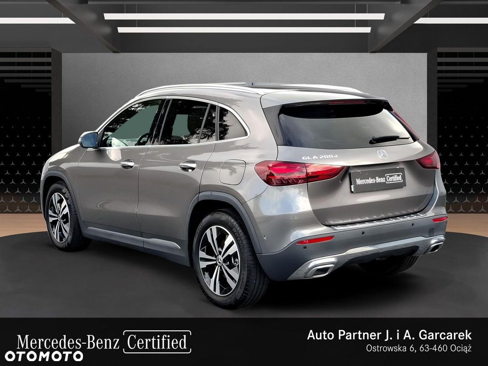 Mercedes-Benz GLA 200 d Progressive - 3