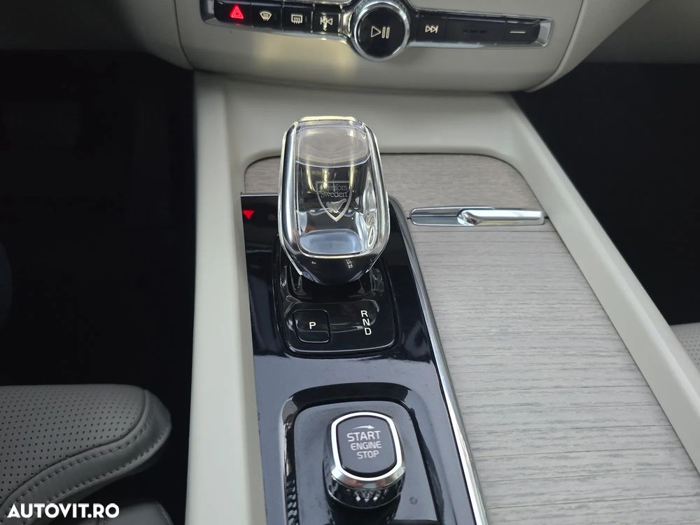 Volvo XC 60 Recharge T8 Twin Engine eAWD Inscription - 22