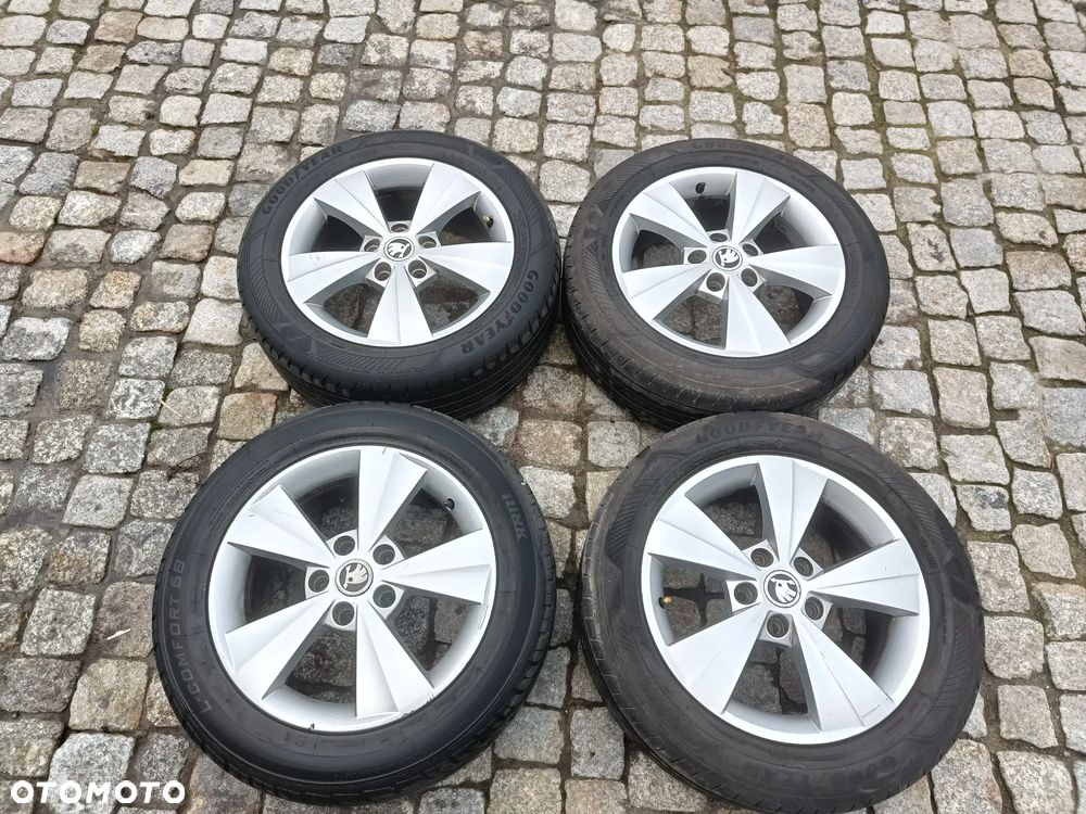 Felgi Aluminiowe 16 Skoda Octavia 3 5x112 ET46 5E0601025C Koła VW Seat Audi 6,5Jx16H2 - 1