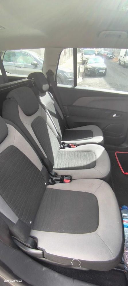 Citroën C4 Grand Picasso - 11