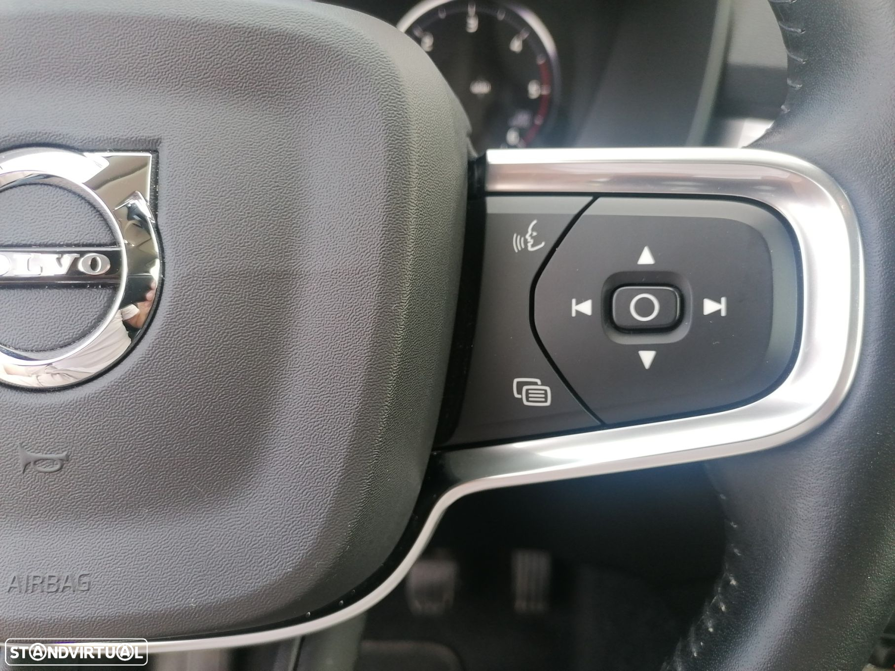 Volvo XC 40 2.0 D3 Momentum Plus - 20