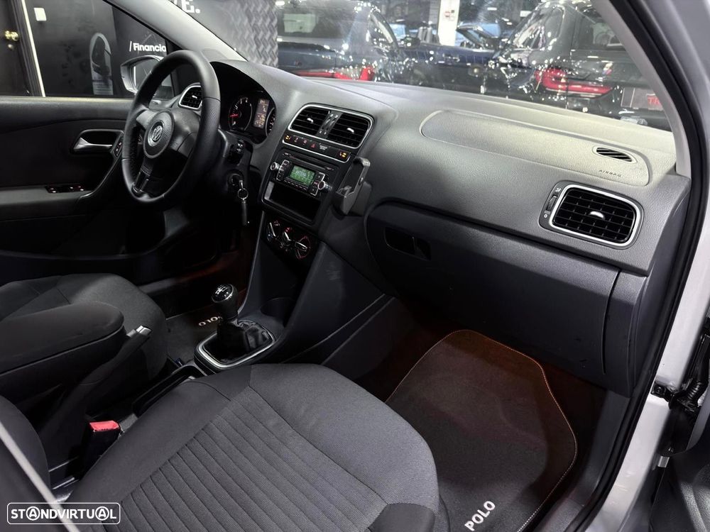 VW Polo 1.2 Confortline - 29