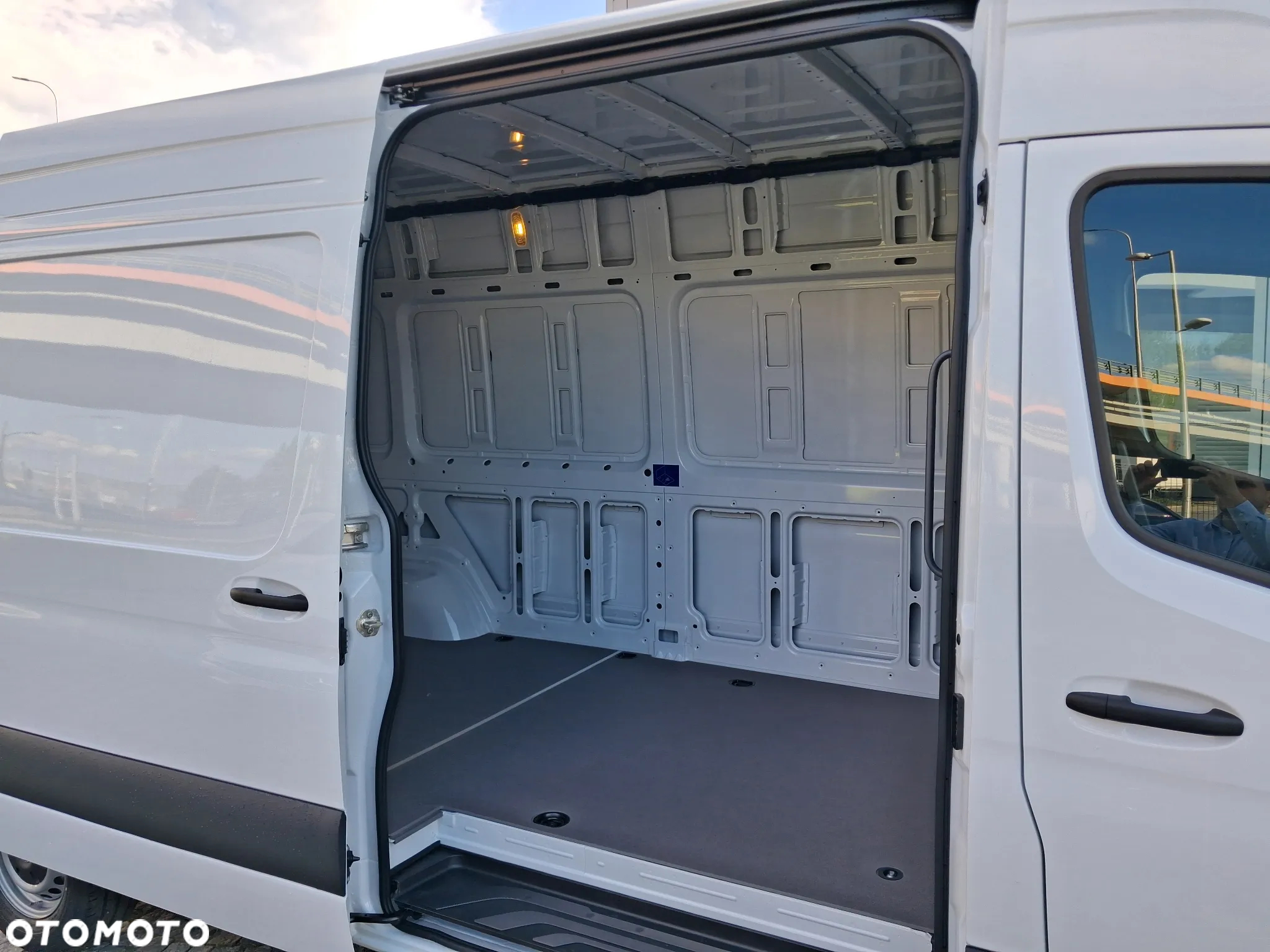 Mercedes-Benz Sprinter 317 CDI - 14