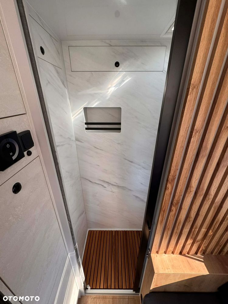 Globe-Traveller Falcon 2XS - 21