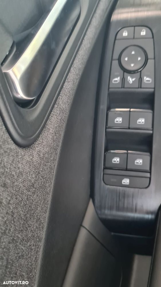 Nissan Qashqai 1.3 l MHEV X-Tronic Acenta - 8