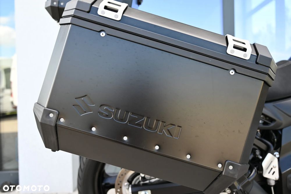 Suzuki DL - 26