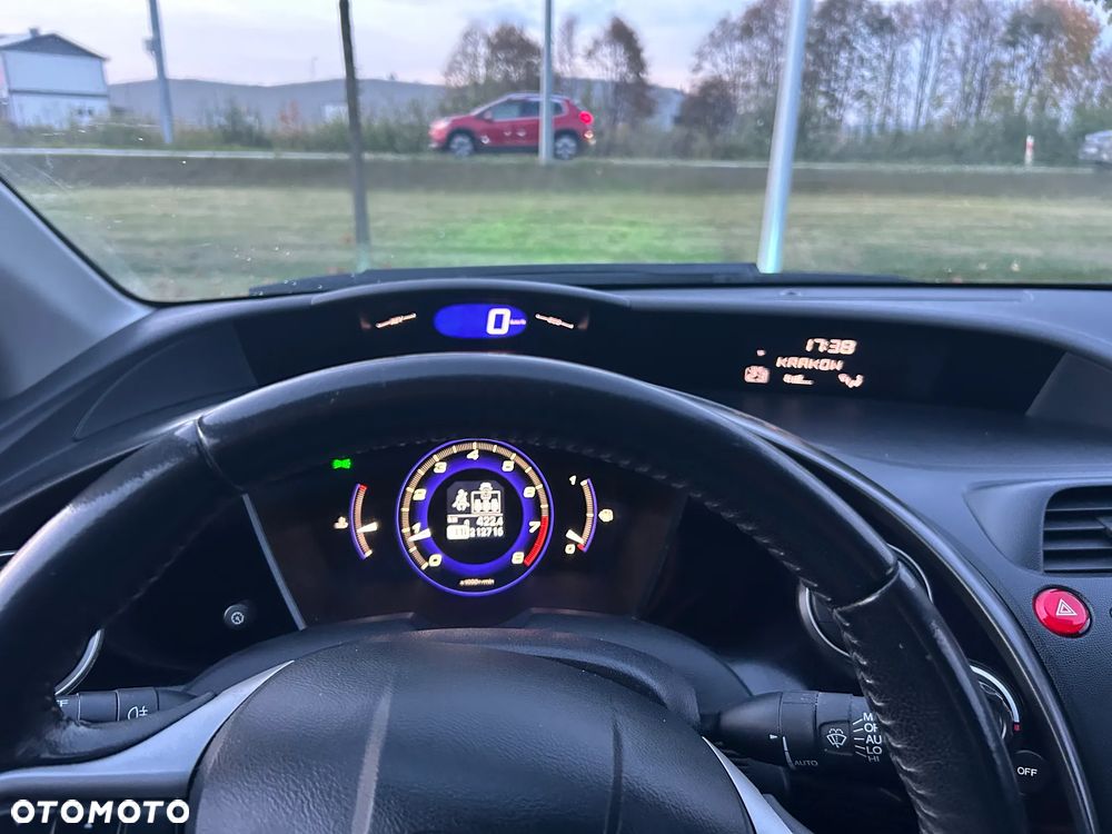 Honda Civic 1.8 Sport - 12