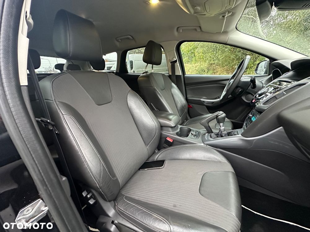 Ford Focus 1.6 EcoBoost Titanium - 15