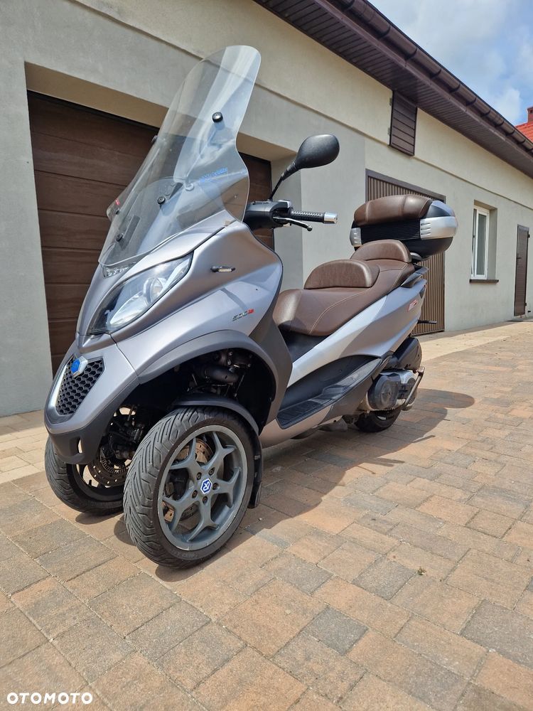 Piaggio MP-3 - 1