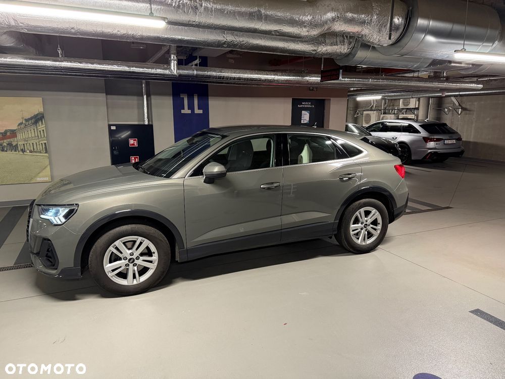 Audi Q3 35 TFSI S tronic - 1