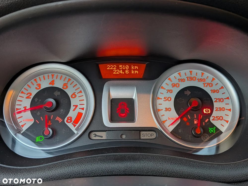Renault Clio - 22