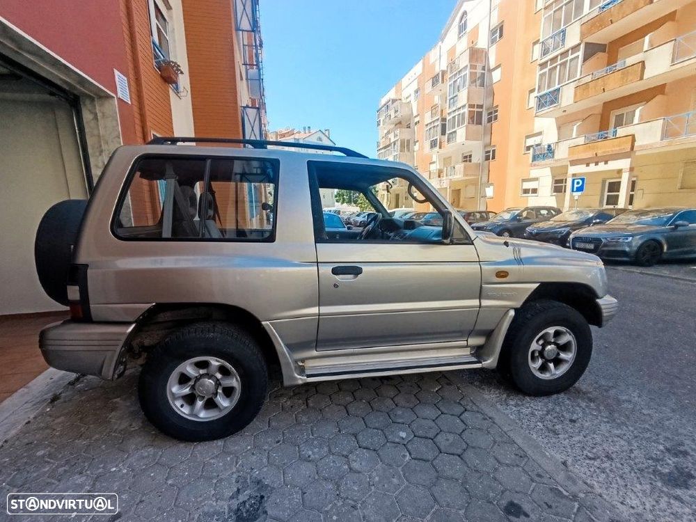 Mitsubishi Pajero 2.8 TD GLS - 4