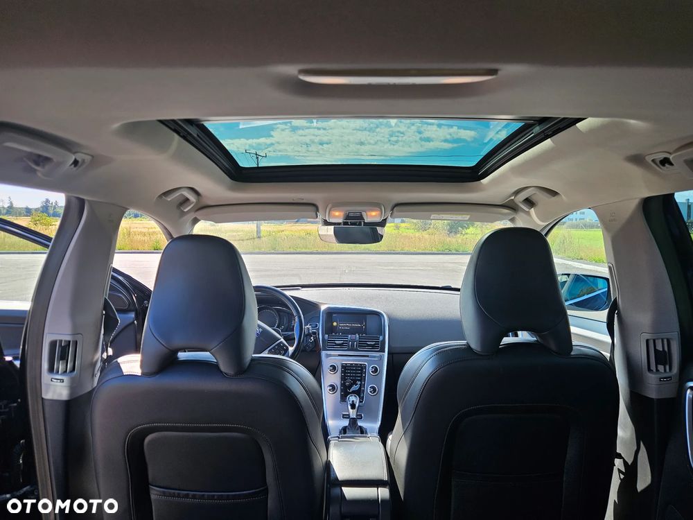 Volvo XC 60 D4 AWD Summum - 16