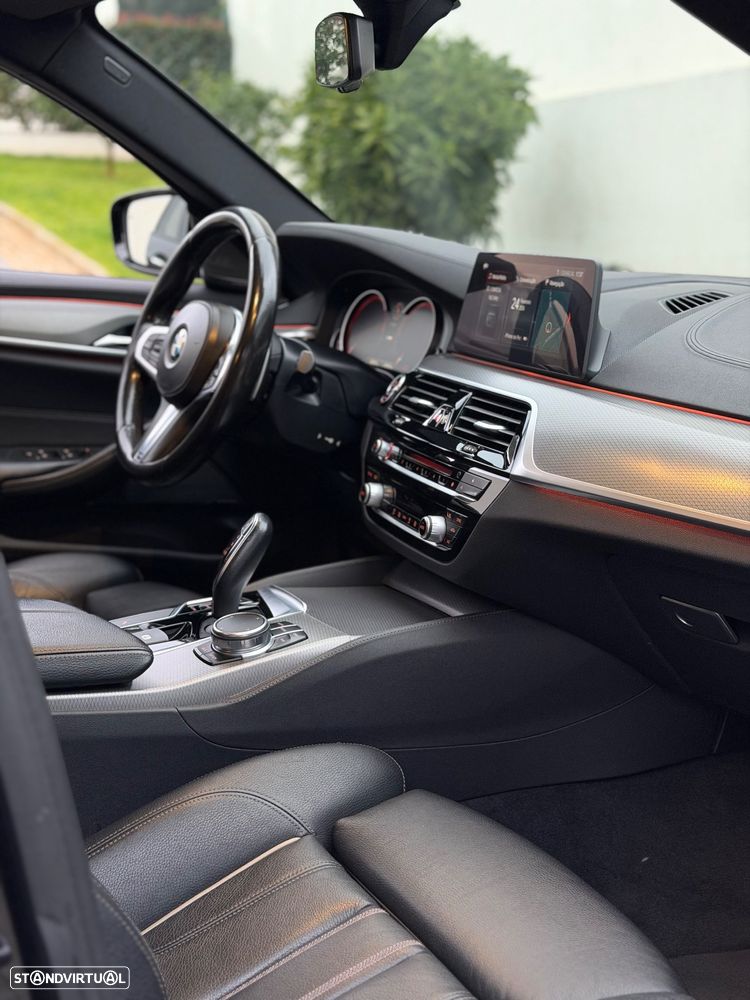 BMW 520 d Pack M Auto - 12