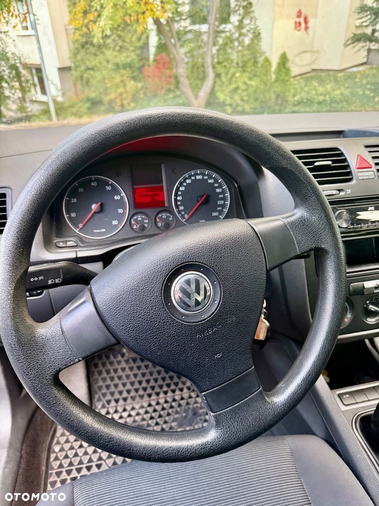 Volkswagen Golf 1.6 Comfortline - 26