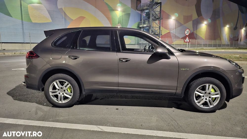 Porsche Cayenne S E-Hybrid Platinum Edition - 8