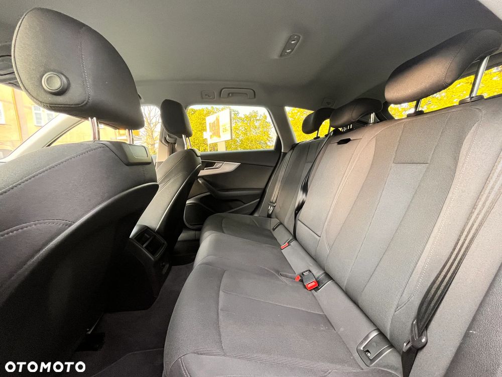 Audi A4 Avant 2.0 TDI - 9