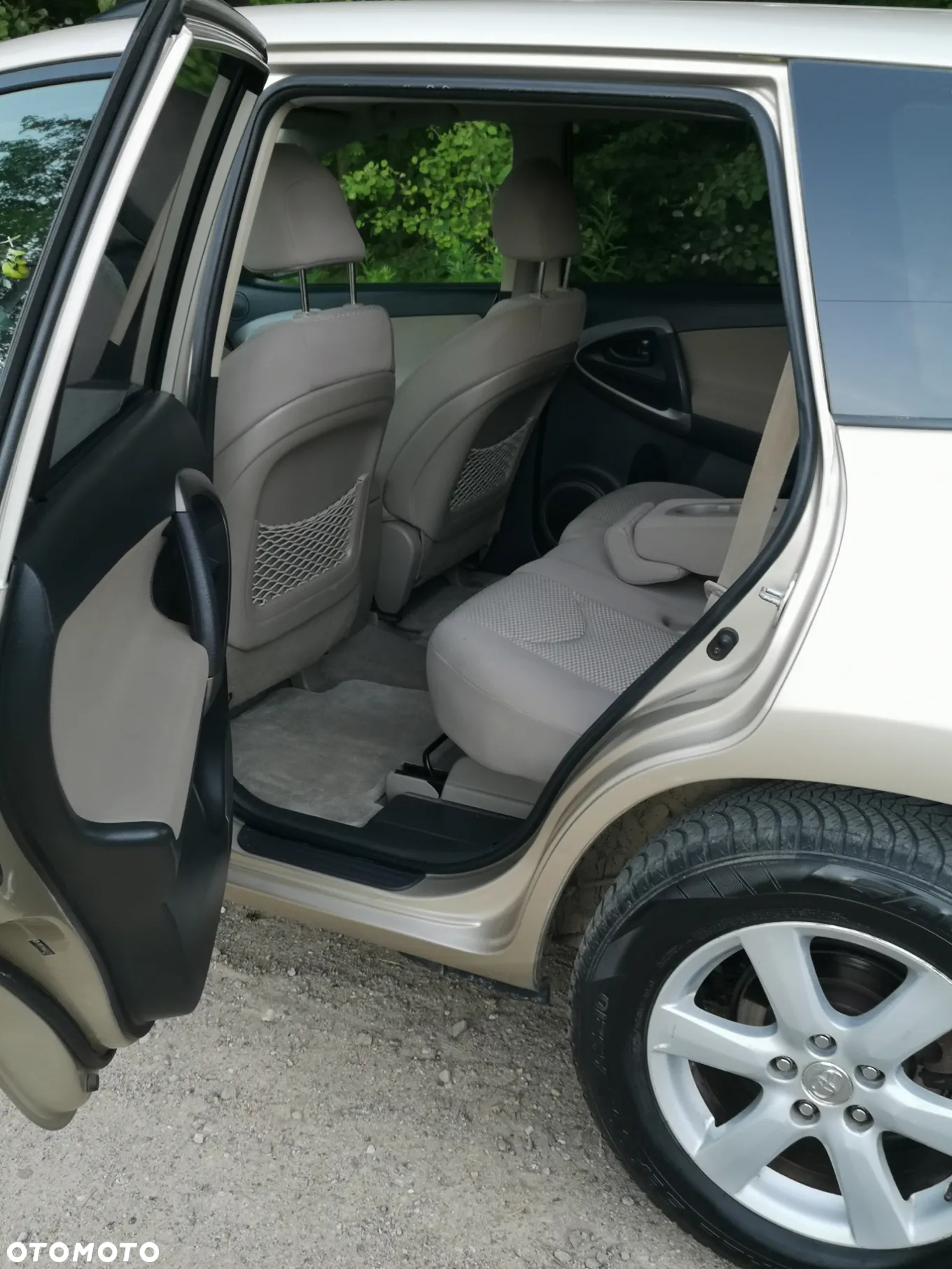 Toyota RAV4 - 17