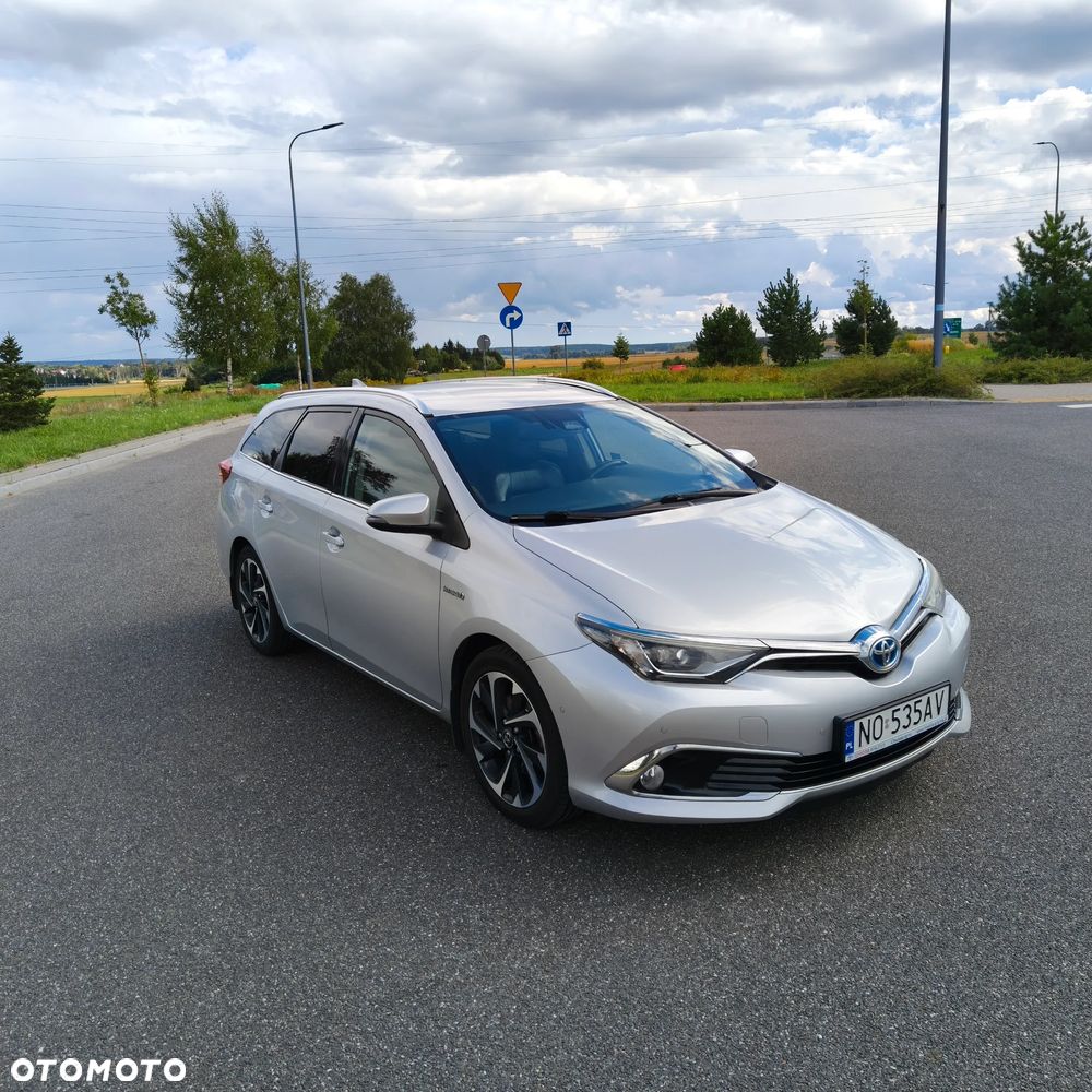 Toyota Auris Hybrid 135 Prestige - 13