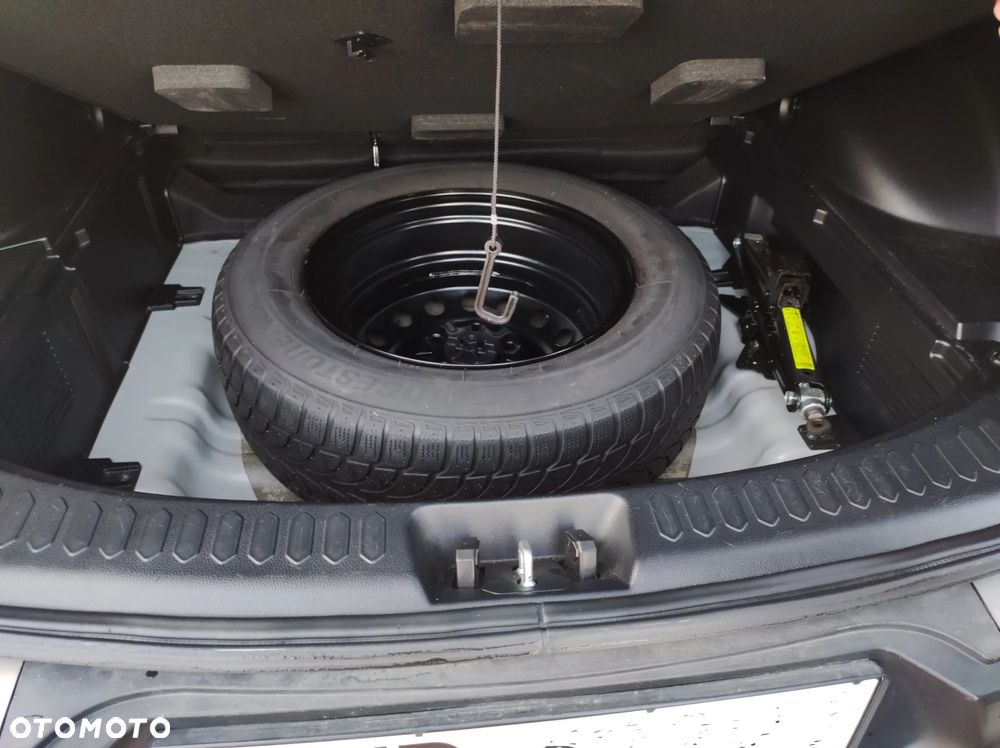 Kia Sportage 1.7 CRDI 2WD Spirit - 17