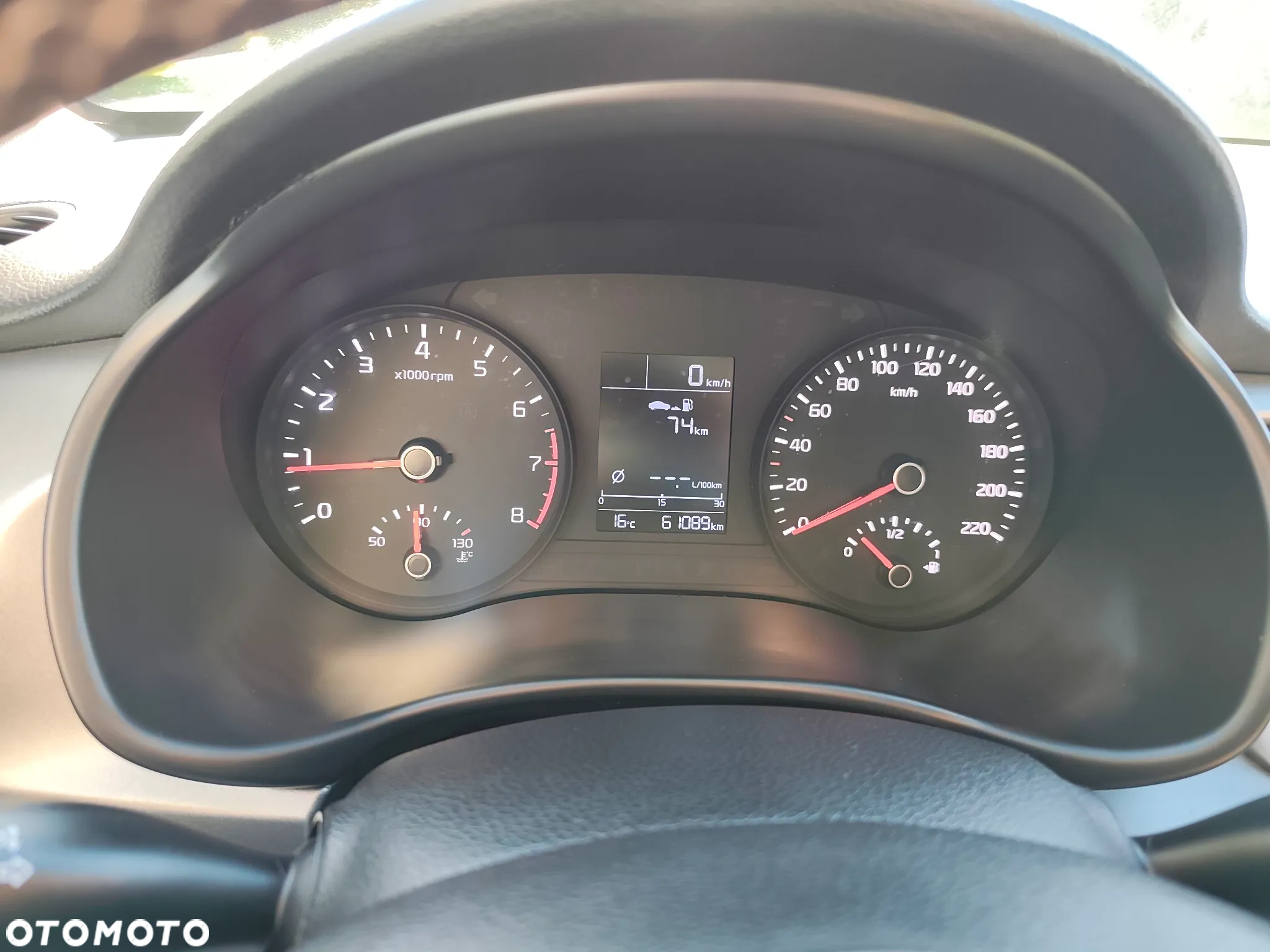Kia Rio - 21