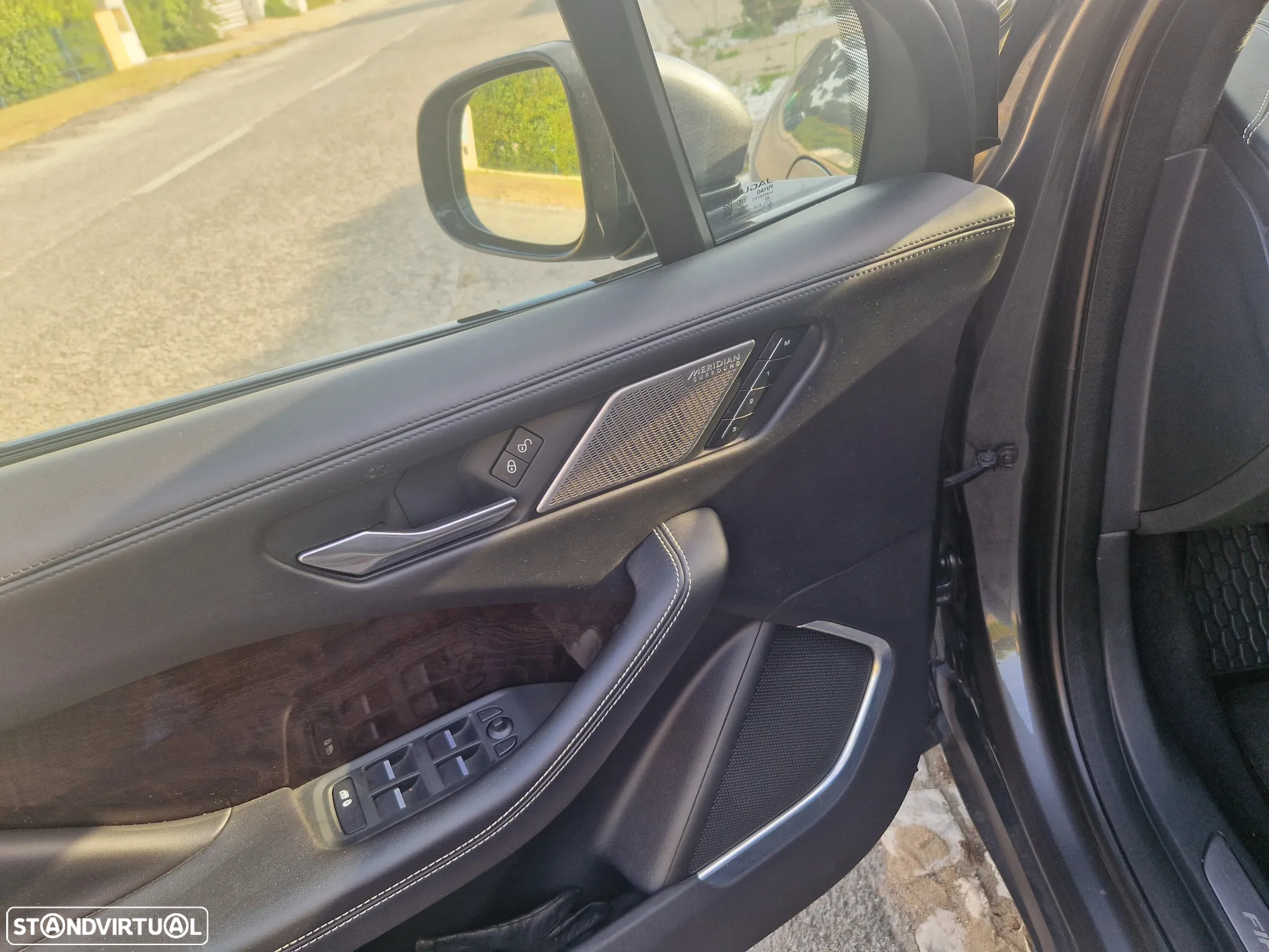 Jaguar I-Pace EV400 AWD R-DYNAMIC HSE - 7