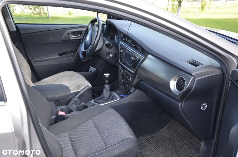 Toyota Auris 1.6 Dynamic - 7