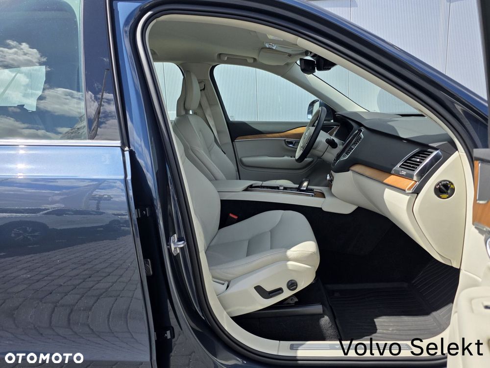 Volvo XC 90 - 16