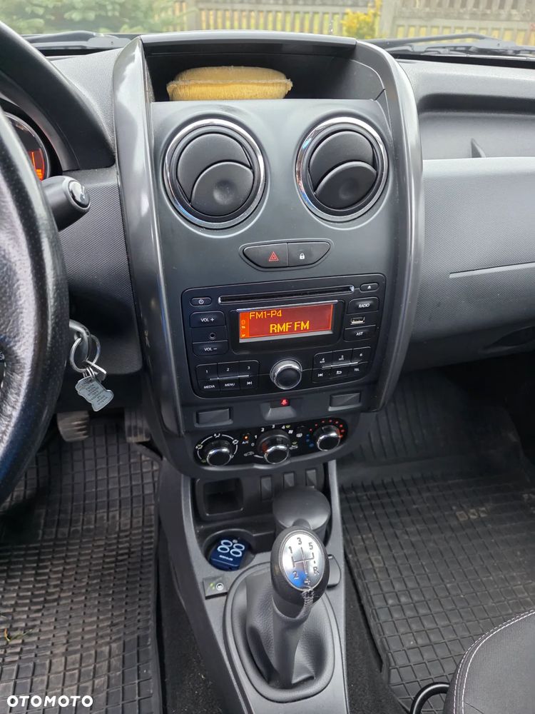 Dacia Duster 1.6 Laureate - 12