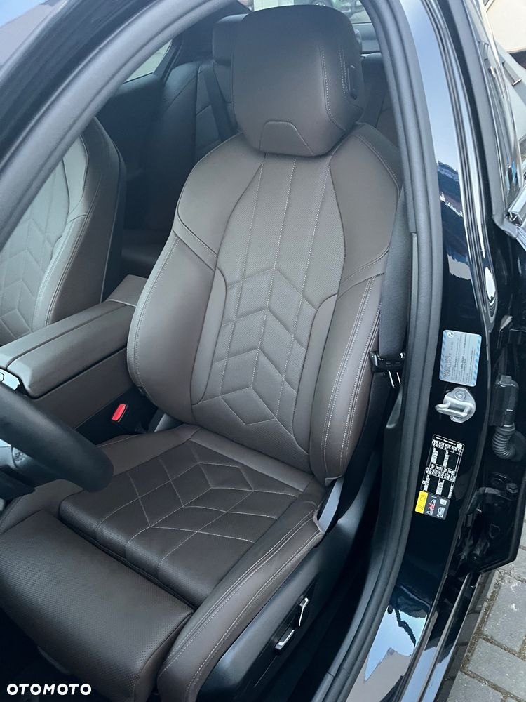 BMW Seria 5 550e xDrive - 18