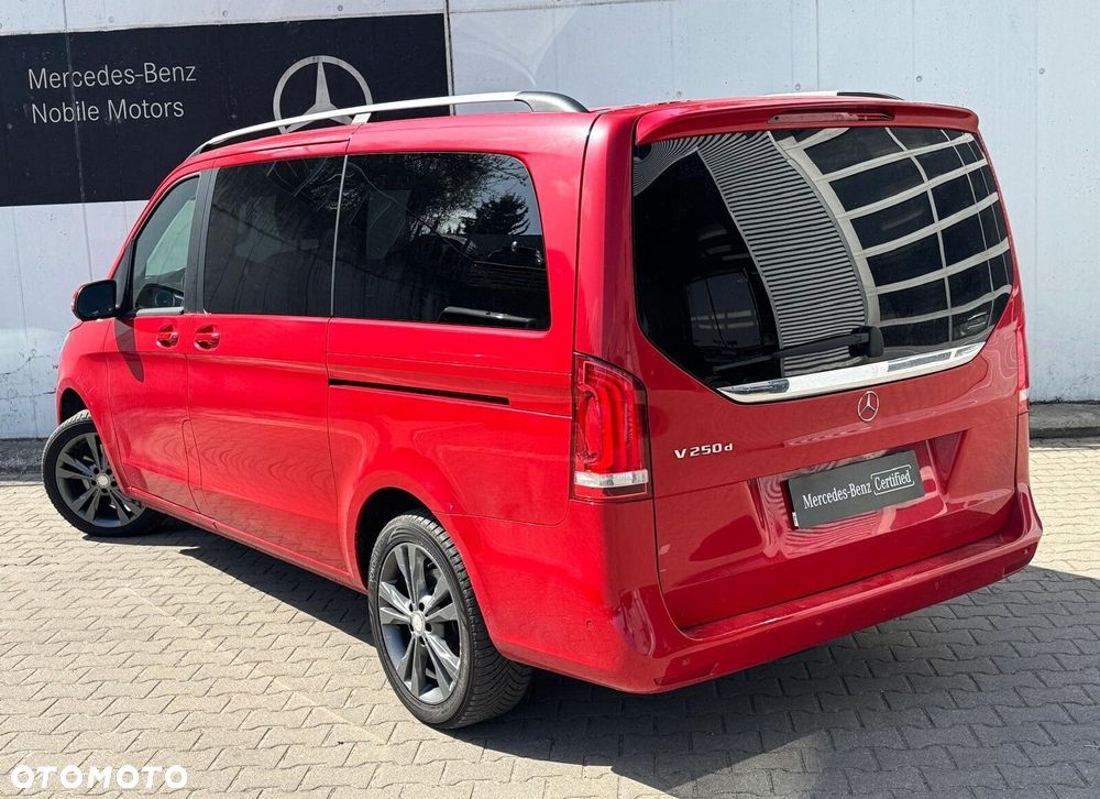 Mercedes-Benz Klasa V - 5