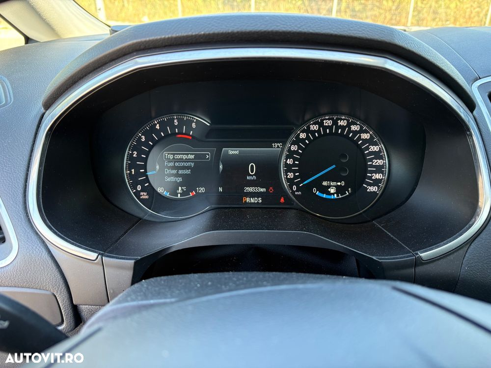Ford S-Max - 13