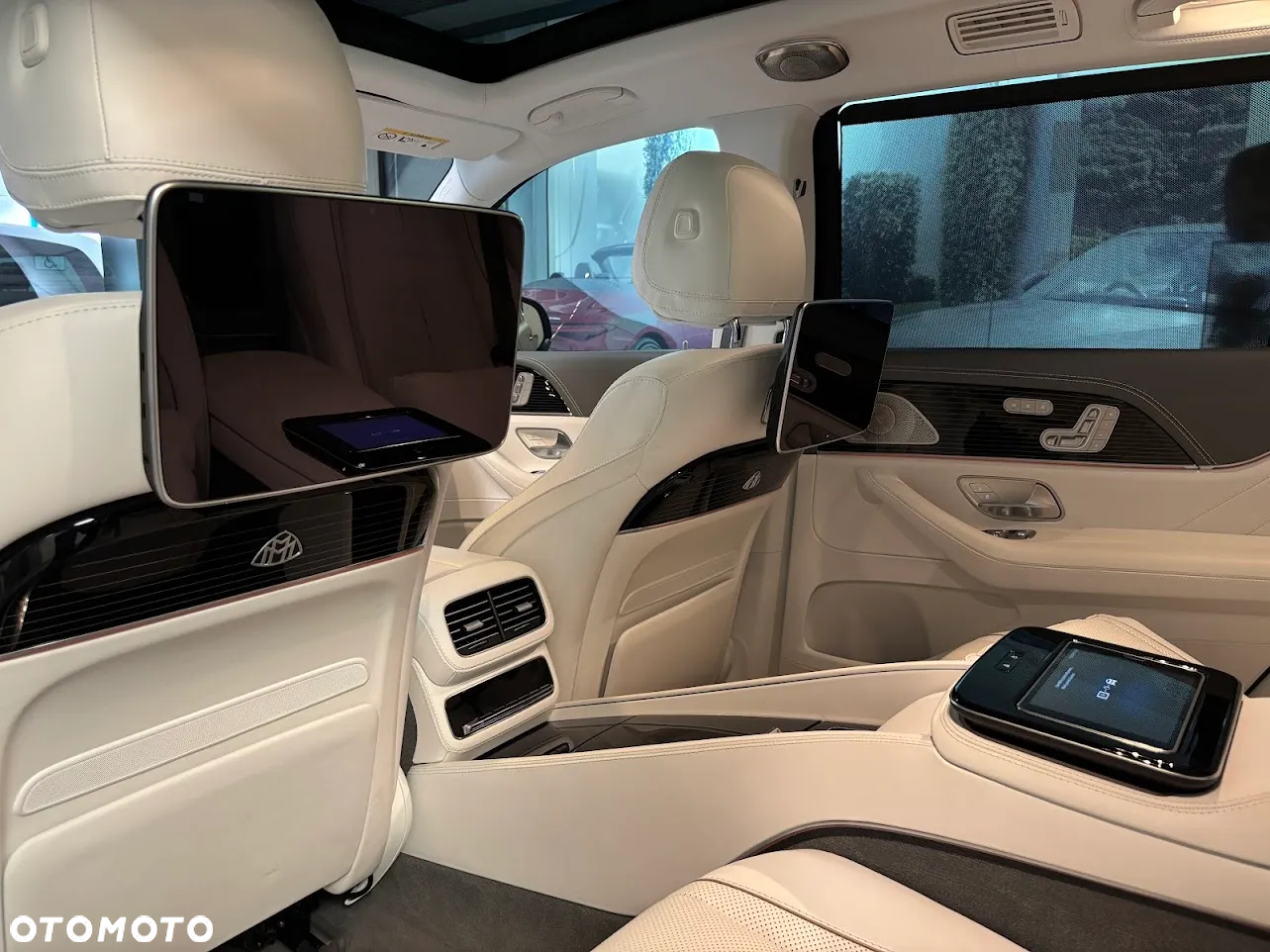 Mercedes-Benz GLS Maybach 600 4-Matic - 21