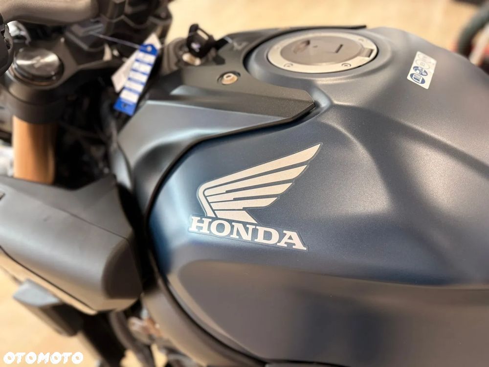 Honda CB - 10