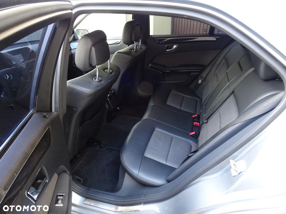 Mercedes-Benz Klasa E 200 CDI 7G-TRONIC Elegance - 9