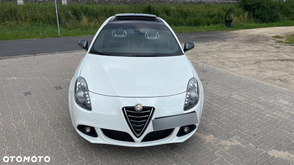 Alfa Romeo Giulietta 1750 TBi QV TCT - 11