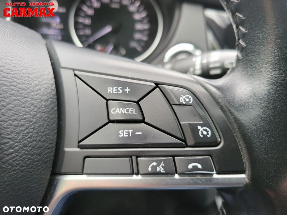 Nissan Qashqai 1.2 DIG-T N-Connecta EU6 - 16