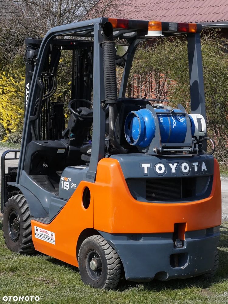 Toyota 02-8FGF18 - 3