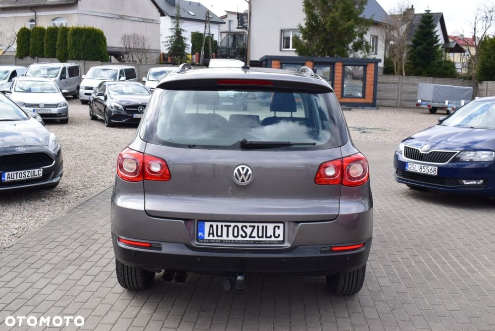 Volkswagen Tiguan - 8