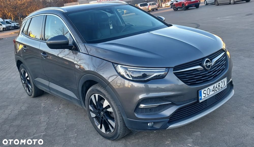 Opel Grandland X 1.2 Start/Stop Business Elegance - 2