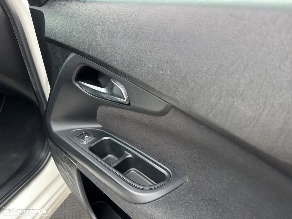 Fiat Tipo Station Wagon 1.3 M-Jet Lounge - 17