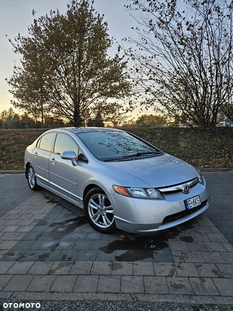 Honda Civic 1.8 Comfort - 1