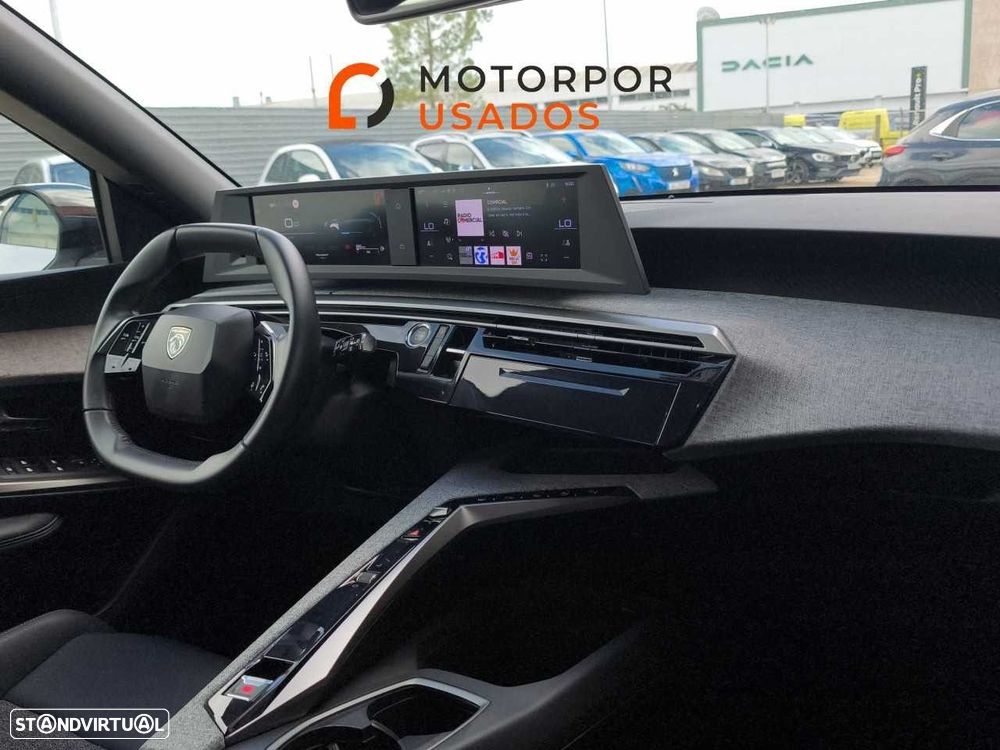 Peugeot 5008 1.2 Hybrid Allure e-DCS6 - 11