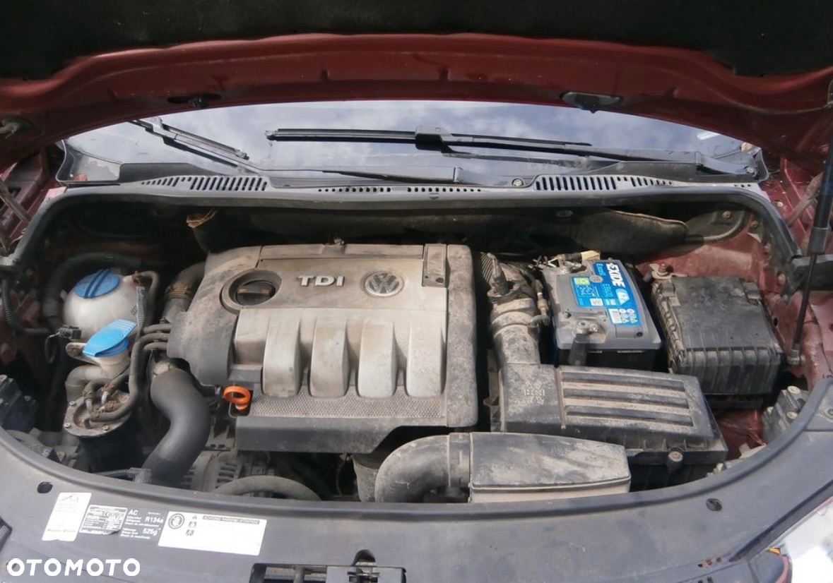 Volkswagen Touran 2.0 TDI DPF Comfortline - 6