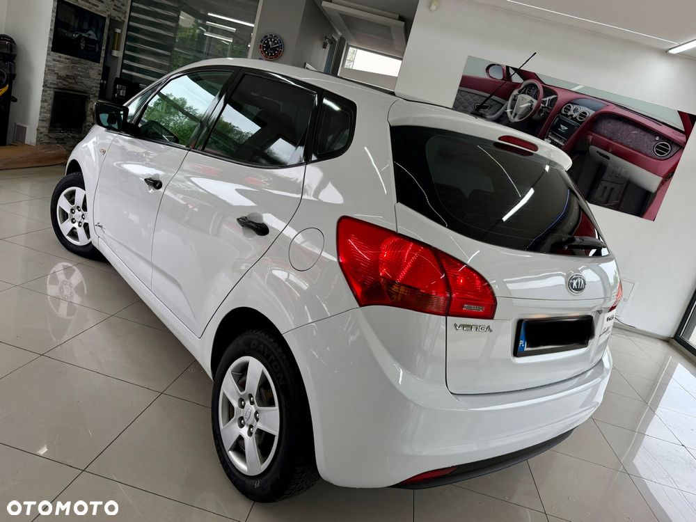 Kia Venga 1.4 CRDi M - 33