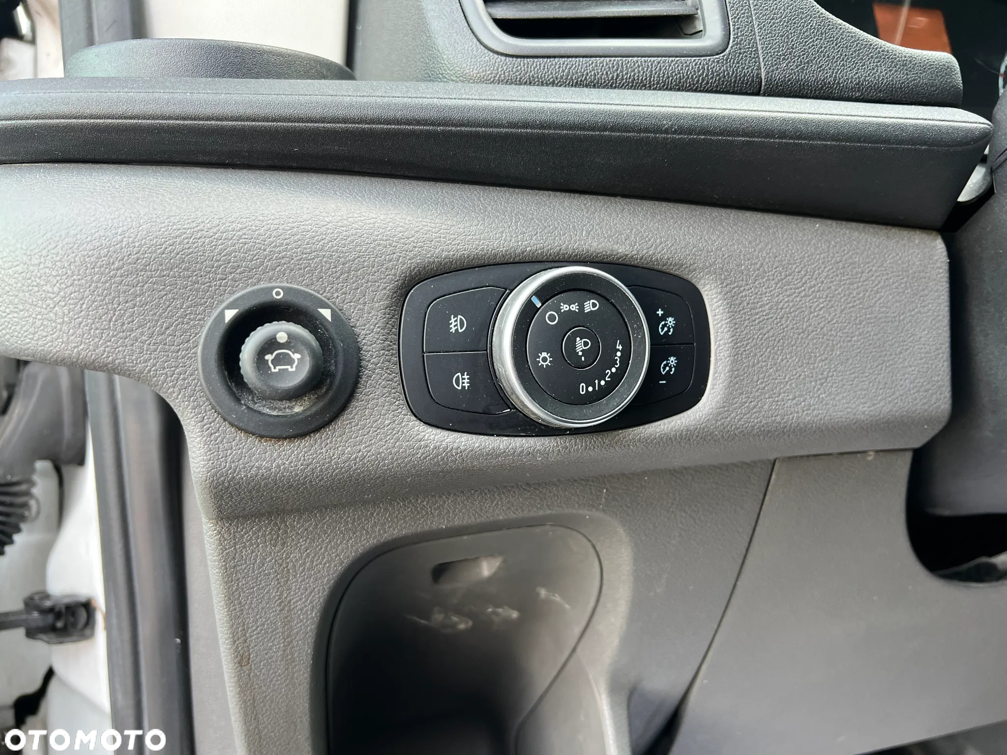 Ford Transit - 24